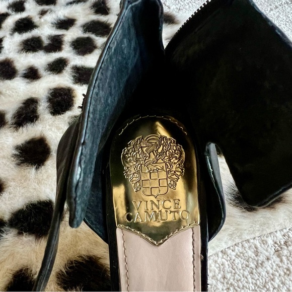 Vince Camuto Perforated Leather Weave Sandal Bootie Size 9 - Picture 4 of 5